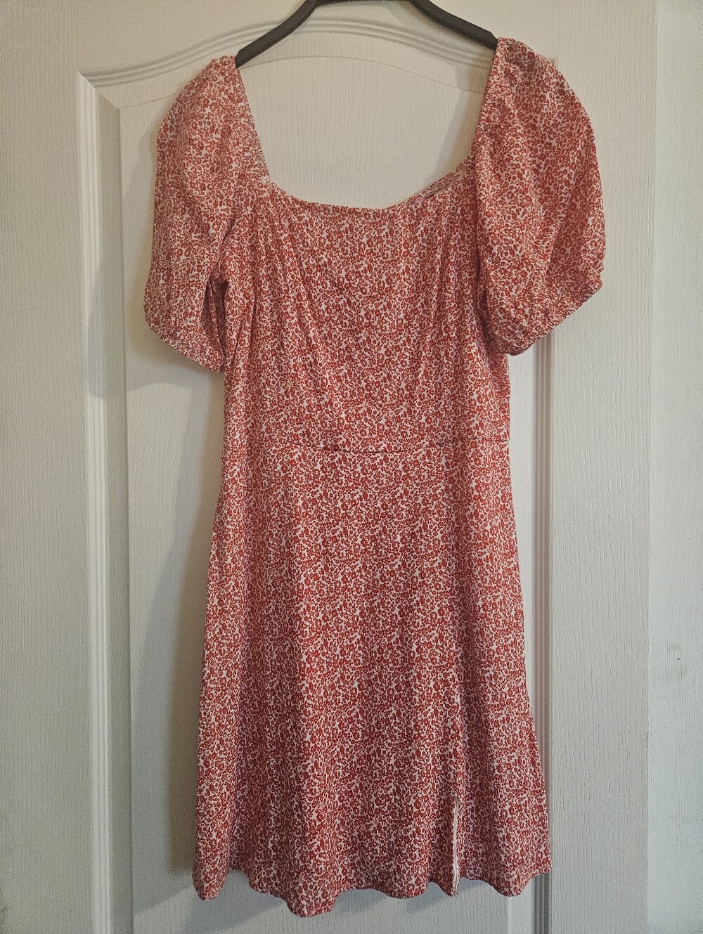 2 For $25🎊 Francesca's Red Floral Puff-Sleeve Women's Dress